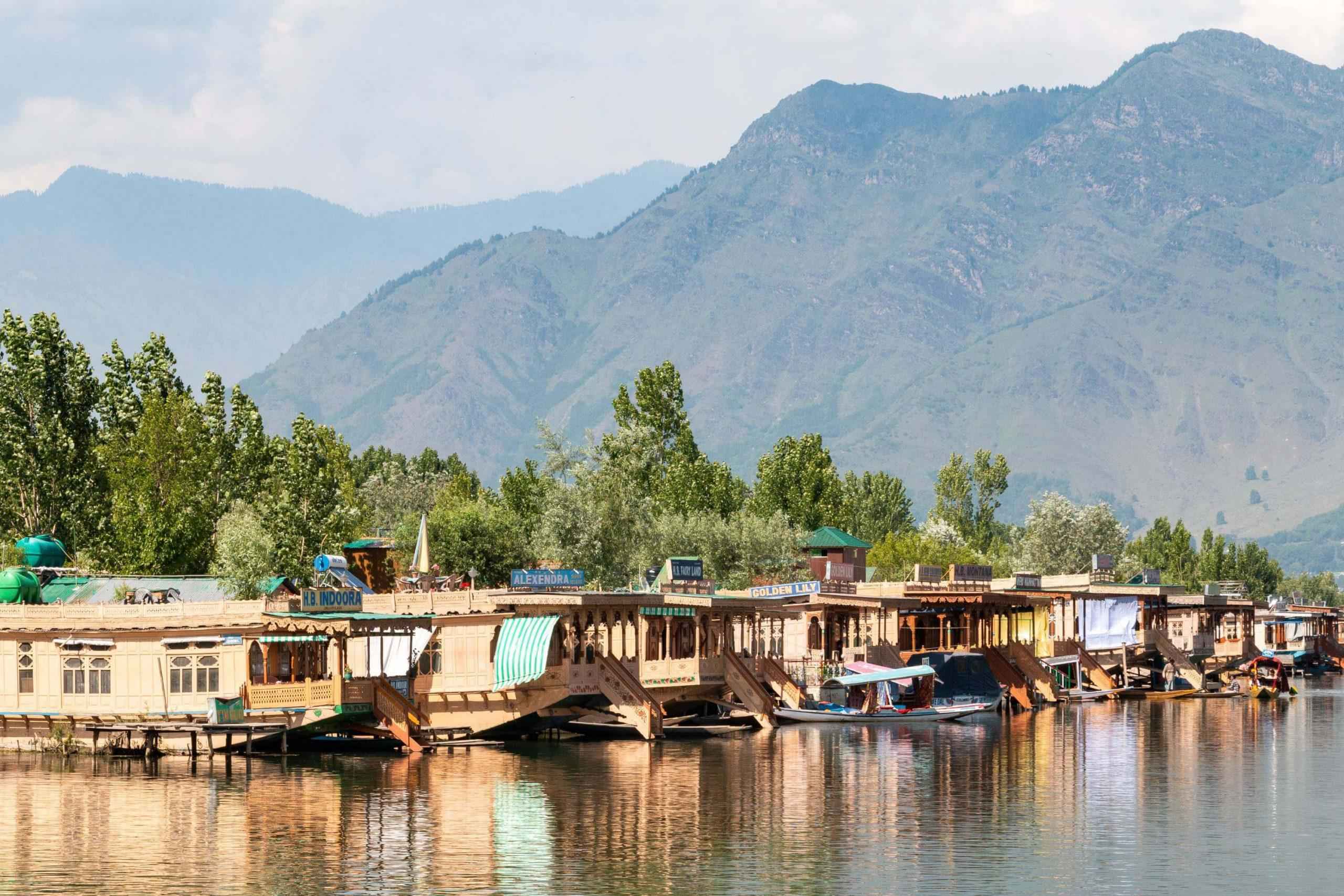You are currently viewing Exploring the Jewel of North India: A Journey Through Jammu Tourism